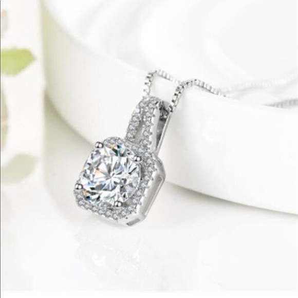 Elegant , 10K F, Silver CZ, 22 inch necklace - NEW - Picture 3 of 8